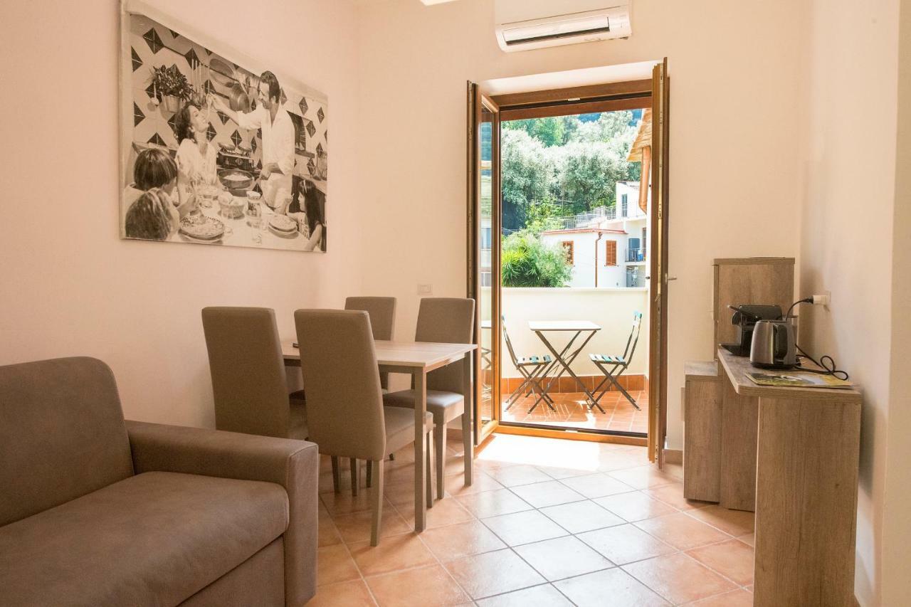 Guest house Casa D'amare 2*